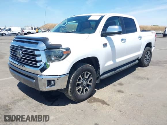 2019 Toyota Tundra SR5 с VIN 5TFAY5F1XKX777791, выставлен на аукционе IAAI как лот 42247734 с пробегом 154 490 миль миль и . История ставок и продаж доступна на DreamBid. Изображение 2.