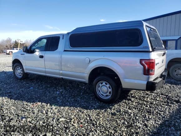 2017 Ford F-150 XL with VIN 1FTFX1CF3HKE39026, listed as a Copart auction lot 43138075 with 155,236 mi miles and Clean title. Bid and sale history available at DreamBid. Image 2.