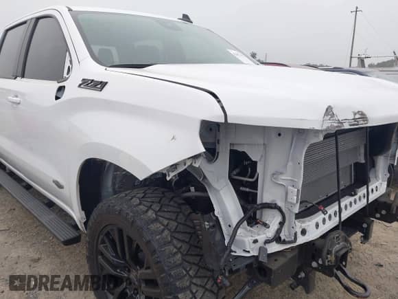 2023 Chevrolet Silverado 1500 RST with VIN 2GCUDEED4P1136726, listed as a IAAI auction lot 42827475 with 17,336 mi miles and . Bid and sale history available at DreamBid. Image 21.