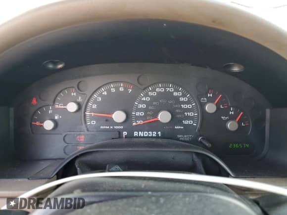 2003 Ford Explorer XLS with VIN 1FMZU62K23UB71371, listed as a Copart auction lot 86670765 with 236,574 mi miles and Salvage title. Bid and sale history available at DreamBid. Image 9.