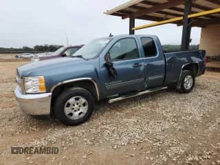 2012 Chevrolet Silverado 1500 LT z VIN 1GCRCSE03CZ216203, wystawiony jako Copart lot #85703885 z przebiegiem 146 436 mil mil oraz Szkoda całkowita • Salvage title. Historia ofert i sprzedaży dostępna na DreamBid. Obrazek 1.
