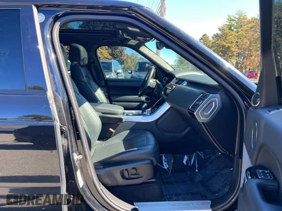 2020 Land Rover Range Rover Sport HSE with VIN SALWR2SU7LA725498, listed as a Copart auction lot 85012415 with 112,334 mi miles and Clean title. Bid and sale history available at DreamBid. Image 5.