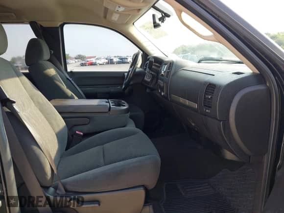 2007 Chevrolet Silverado 1500 1LT with VIN 1GCEC19C57Z507403, listed as a IAAI auction lot 42646577 with 240,835 mi miles and . Bid and sale history available at DreamBid. Image 5.