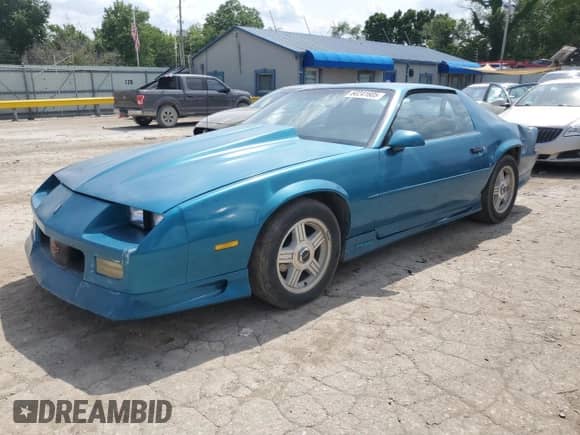 1992 Chevrolet Camaro RS с VIN 1G1FP23E5NL126751, выставлен на аукционе Copart как лот 60241605 с пробегом 201 481 миль миль и Списание • Salvage title. История ставок и продаж доступна на DreamBid. Изображение 1.