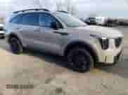 2025 Kia Sorento X-Line EX with VIN 5XYRHDJF9SG325740, listed as a Copart auction lot 83401804 with 7 mi miles and Salvage title. Bid and sale history available at DreamBid. Image 4.