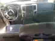 2019 Ram 1500 SLT z VIN 1C6RR6GG5KS669740, wystawiony jako Copart lot #86086875 z przebiegiem Nie podano mil oraz Czysty tytuł • Clean title. Historia ofert i sprzedaży dostępna na DreamBid. Obrazek 8.