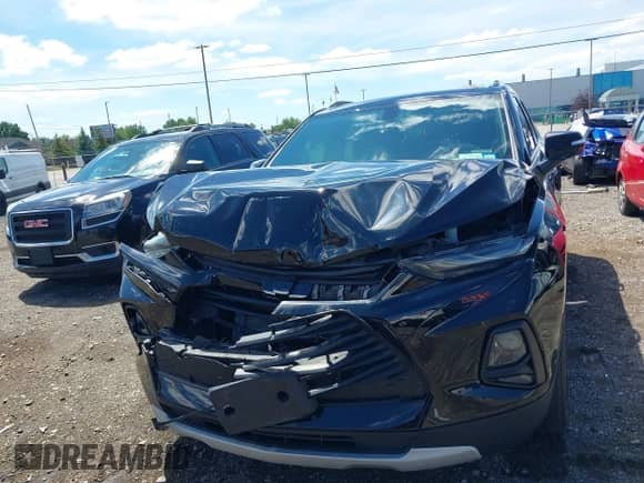 2020 Chevrolet Blazer LT z VIN 3GNKBHRS8LS717045, wystawiony jako IAAI lot #43017567 z przebiegiem 68 651 mil mil oraz . Historia ofert i sprzedaży dostępna na DreamBid. Obrazek 12.