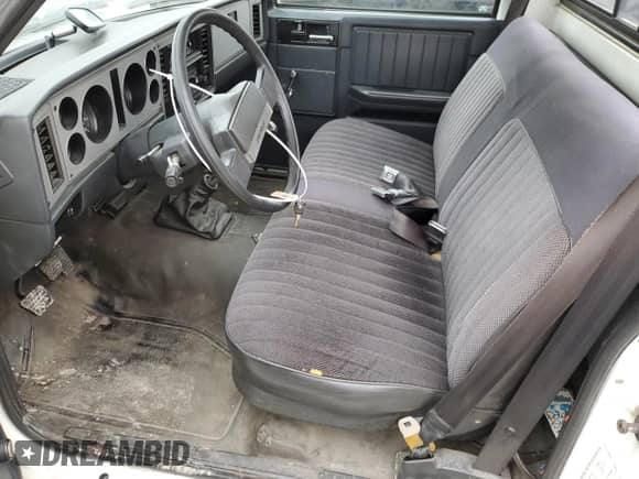 1985 Chevrolet S-10 с VIN 1GCCS14B0F2217537, выставлен на аукционе Copart как лот 54931415 с пробегом 453 455 миль миль и Чистый • Clean title. История ставок и продаж доступна на DreamBid. Изображение 7.