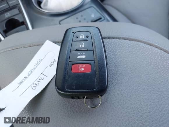 2020 Toyota Camry XSE z VIN 4T1K61AKXLU395343, wystawiony jako IAAI lot #43350130 z przebiegiem 79 904 mil mil oraz . Historia ofert i sprzedaży dostępna na DreamBid. Obrazek 11.