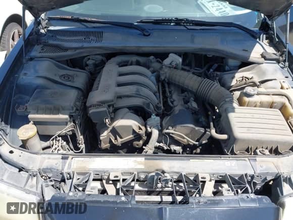 2005 Chrysler 300 300 z VIN 2C3JA43R65H668010, wystawiony jako IAAI lot #41976405 z przebiegiem 216 099 mil mil oraz . Historia ofert i sprzedaży dostępna na DreamBid. Obrazek 10.