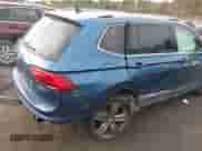 2020 Volkswagen Tiguan SE с VIN 3VV2B7AX1LM129245, выставлен на аукционе IAAI как лот 41047150 с пробегом 52 640 миль миль и . История ставок и продаж доступна на DreamBid. Изображение 6.