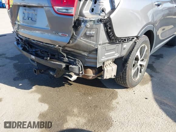 2017 Kia Sorento EX с VIN 5XYPH4A14HG276323, выставлен на аукционе IAAI как лот 42509763 с пробегом 102 510 миль миль и . История ставок и продаж доступна на DreamBid. Изображение 18.