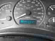 2002 GMC Sierra 1500 SLE с VIN 2GTEC19T621121980, выставлен на аукционе IAAI как лот 43003093 с пробегом 311 107 миль миль и . История ставок и продаж доступна на DreamBid. Изображение 7.