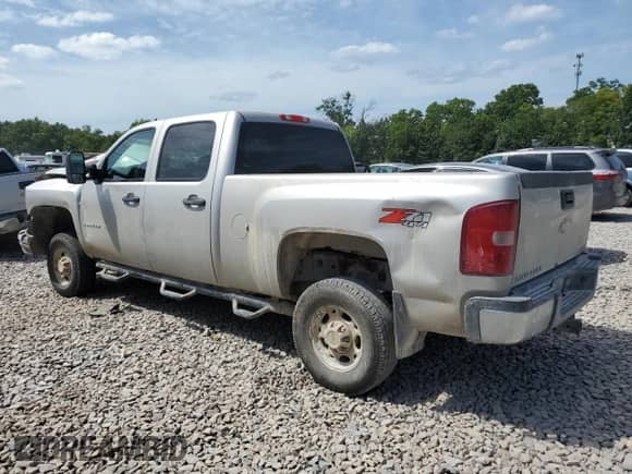 2008 Chevrolet Silverado 2500HD Work Truck с VIN 1GCHK23608F154662, выставлен на аукционе Copart как лот 68340595 с пробегом 257 089 миль миль и Списание • Salvage title. История ставок и продаж доступна на DreamBid. Изображение 2.