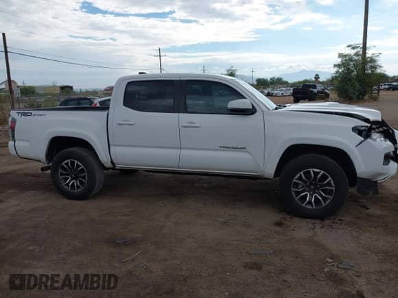 2021 Toyota Tacoma SR5 с VIN 5TFAZ5CN3MX115168, выставлен на аукционе IAAI как лот 43085128 с пробегом 58 720 миль миль и . История ставок и продаж доступна на DreamBid. Изображение 13.