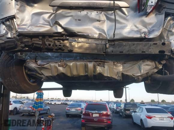 2017 Toyota Sienna LE Auto Access Seat с VIN 5TDKZ3DC2HS856414, выставлен на аукционе IAAI как лот 42640519 с пробегом 142 416 миль миль и . История ставок и продаж доступна на DreamBid. Изображение 19.