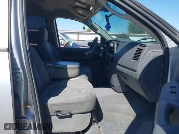 2006 Dodge 2500 SLT with VIN 1D7KS28C86J237602, listed as a IAAI auction lot 42754985 with 163,554 mi miles and . Bid and sale history available at DreamBid. Image 5.