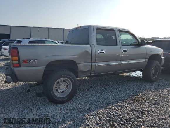 2006 GMC Sierra 1500 SLE1 с VIN 2GTEK13T961121022, выставлен на аукционе Copart как лот 69016315 с пробегом 226 847 миль миль и Списание • Salvage title. История ставок и продаж доступна на DreamBid. Изображение 3.