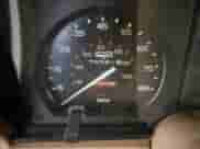 1981 Chevrolet Corvette z VIN 1G1AY8763BS411382, wystawiony jako Copart lot #46404285 z przebiegiem 79 581 mil mil oraz Czysty tytuł • Clean title. Historia ofert i sprzedaży dostępna na DreamBid. Obrazek 9.