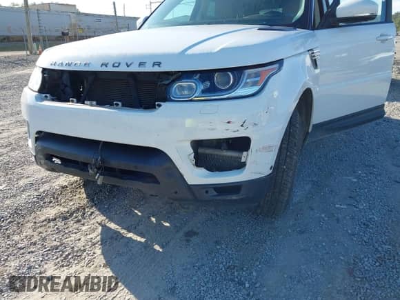 2014 Land Rover Range Rover Sport HSE z VIN SALWR2WF5EA382768, wystawiony jako IAAI lot #42919149 z przebiegiem 106 102 mil mil oraz . Historia ofert i sprzedaży dostępna na DreamBid. Obrazek 22.
