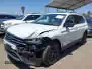 2024 Volkswagen Tiguan SE with VIN 3VVNB7AX4RM198923, listed as a IAAI auction lot 42312597 with 6,827 mi miles and . Bid and sale history available at DreamBid. Image 17.