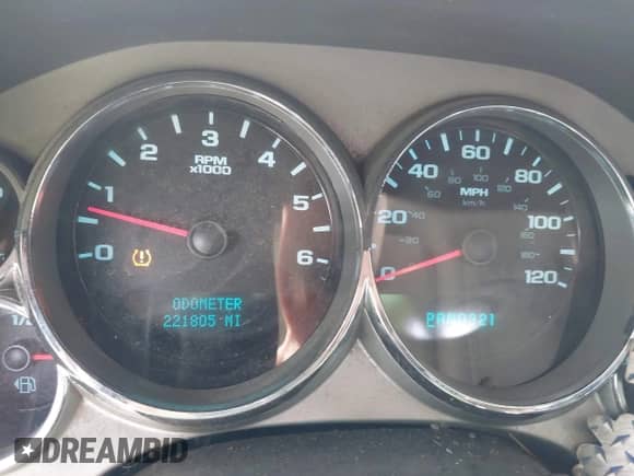 2008 Chevrolet Silverado 1500 LTZ with VIN 3GCEK13348G273770, listed as a IAAI auction lot 43038474 with 221,805 mi miles and . Bid and sale history available at DreamBid. Image 7.