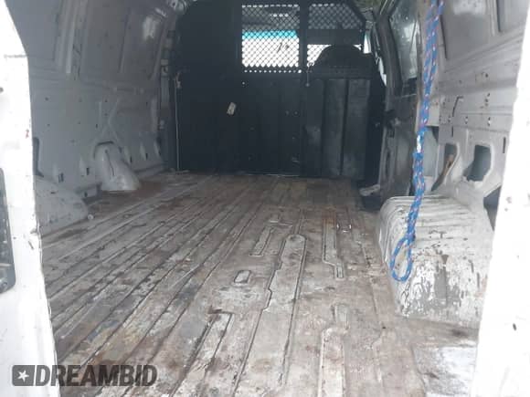 2000 Ford Econoline Cargo с VIN 1FTRE142XYHB26700, выставлен на аукционе IAAI как лот 41448848 с пробегом 198 065 миль миль и . История ставок и продаж доступна на DreamBid. Изображение 8.