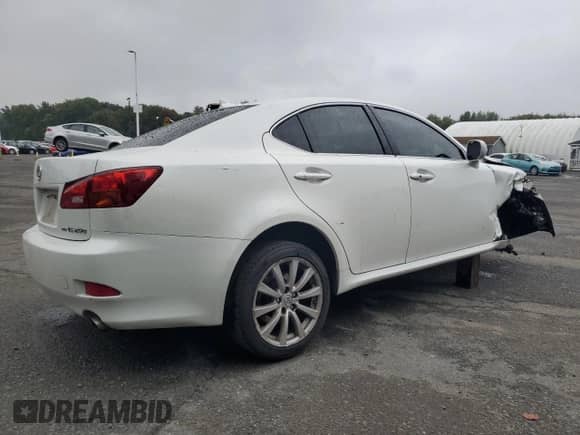2007 Lexus IS 250 with VIN JTHCK262472015920, listed as a Copart auction lot 83931735 with 143,847 mi miles and Salvage title. Bid and sale history available at DreamBid. Image 3.