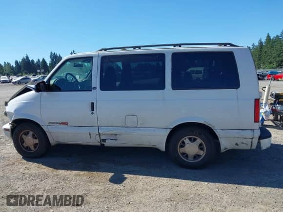 2002 Chevrolet Astro z VIN 1GNEL19X22B120237, wystawiony jako IAAI lot #42667153 z przebiegiem 181 033 mil mil oraz . Historia ofert i sprzedaży dostępna na DreamBid. Obrazek 14.