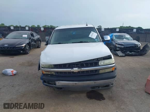 2002 Chevrolet Silverado 1500HD LT with VIN 1GCGC13U62F232712, listed as a IAAI auction lot 42643166 with 265,130 mi miles and . Bid and sale history available at DreamBid. Image 12.