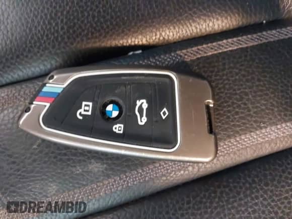 2018 BMW 5 Series 540i xDrive с VIN WBAJE7C50JG891791, выставлен на аукционе IAAI как лот 42365265 с пробегом 54 896 миль миль и . История ставок и продаж доступна на DreamBid. Изображение 11.