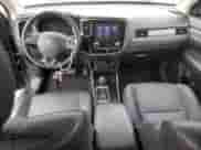 2020 Mitsubishi Outlander ES z VIN JA4AZ3A31LZ020921, wystawiony jako Copart lot #67187745 z przebiegiem 63 784 mil mil oraz Szkoda całkowita • Salvage title. Historia ofert i sprzedaży dostępna na DreamBid. Obrazek 8.