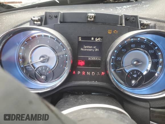 2011 Chrysler 300 Limited с VIN 2C3CA5CG6BH593852, выставлен на аукционе Copart как лот 70000995 с пробегом 163 054 миль миль и Списание • Salvage title. История ставок и продаж доступна на DreamBid. Изображение 9.