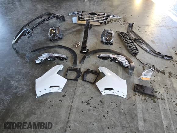 2024 Hyundai Santa Cruz SEL z VIN 5NTJBDDE7RH108838, wystawiony jako Copart lot #80703594 z przebiegiem 11 524 mil mil oraz Czysty tytuł • Clean title. Historia ofert i sprzedaży dostępna na DreamBid. Obrazek 12.