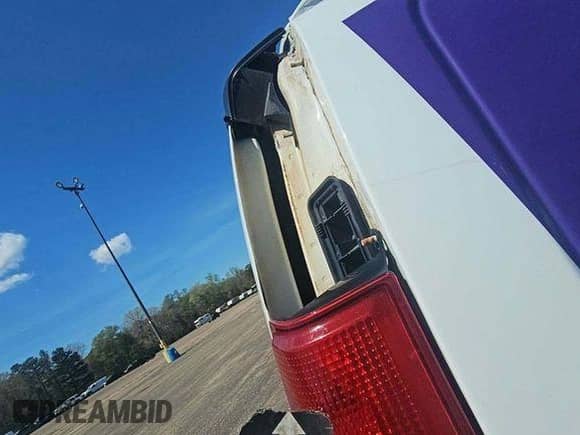 2020 Chevrolet City Express Cargo с VIN 1GCWGAF1XL1256883, выставлен на аукционе IAAI как лот 43177015 с пробегом 224 127 миль миль и . История ставок и продаж доступна на DreamBid. Изображение 1.