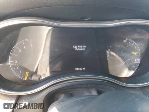 2014 Jeep Grand Cherokee Limited z VIN 1C4RJFBG1EC334142, wystawiony jako Copart lot #87395215 z przebiegiem 178 630 mil mil oraz Czysty tytuł • Clean title. Historia ofert i sprzedaży dostępna na DreamBid. Obrazek 9.