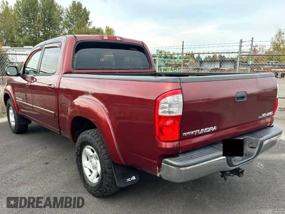 2004 Toyota Tundra SR5 z VIN 5TBDT44194S455444, wystawiony jako Copart lot #90129435 z przebiegiem 228 204 mil mil oraz Czysty tytuł • Clean title. Historia ofert i sprzedaży dostępna na DreamBid. Obrazek 3.