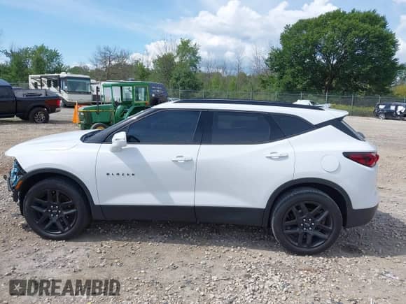 2020 Chevrolet Blazer LT с VIN 3GNKBCRS4LS599076, выставлен на аукционе IAAI как лот 43098347 с пробегом 87 798 миль миль и . История ставок и продаж доступна на DreamBid. Изображение 15.