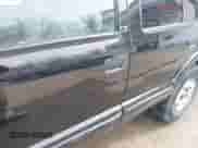 2002 Chevrolet Blazer LS z VIN 1GNDT13W92K170614, wystawiony jako IAAI lot #41745723 z przebiegiem 119 571 mil mil oraz . Historia ofert i sprzedaży dostępna na DreamBid. Obrazek 18.