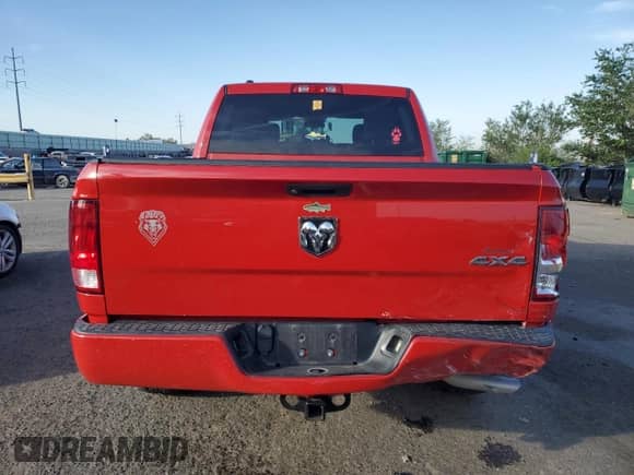 2019 Ram 1500 Express z VIN 1C6RR7KGXKS504537, wystawiony jako Copart lot #60721095 z przebiegiem 64 022 mil mil oraz Szkoda całkowita • Salvage title. Historia ofert i sprzedaży dostępna na DreamBid. Obrazek 6.