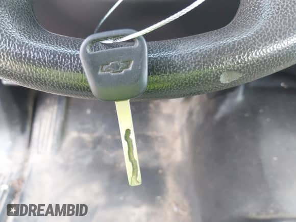 2015 Chevrolet Silverado 1500 Work Truck с VIN 1GCNCPEH6FZ171764, выставлен на аукционе IAAI как лот 42292940 с пробегом 125 450 миль миль и . История ставок и продаж доступна на DreamBid. Изображение 11.