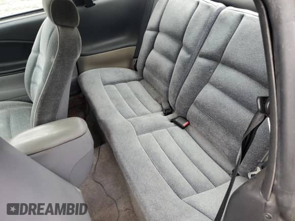 1994 Ford Mustang z VIN 1FALP4041RF222565, wystawiony jako Copart lot #58358305 z przebiegiem 197 853 mil mil oraz Szkoda całkowita • Salvage title. Historia ofert i sprzedaży dostępna na DreamBid. Obrazek 10.