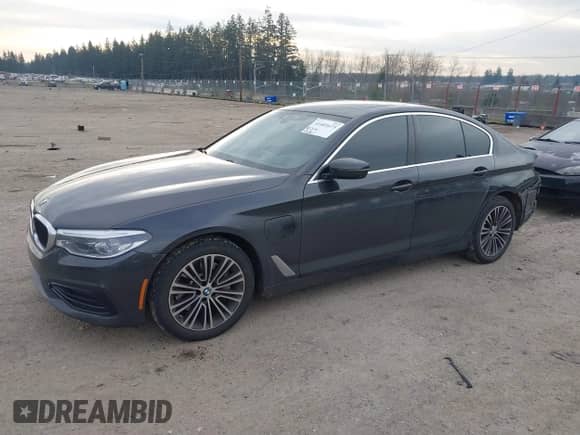 2020 BMW 5 Series с VIN WBAJB1C03LCE25568, выставлен на аукционе IAAI как лот 41401673 с пробегом 54 057 миль миль и . История ставок и продаж доступна на DreamBid. Изображение 2.