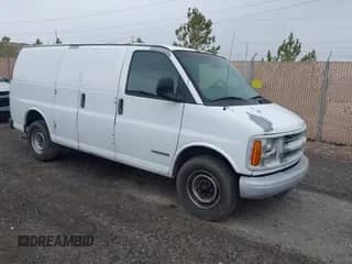 2002 Chevrolet Express с VIN 1GCGG25R121210438, выставлен на аукционе IAAI как лот 41773015 с пробегом 201 191 миль миль и . История ставок и продаж доступна на DreamBid. Изображение 1.
