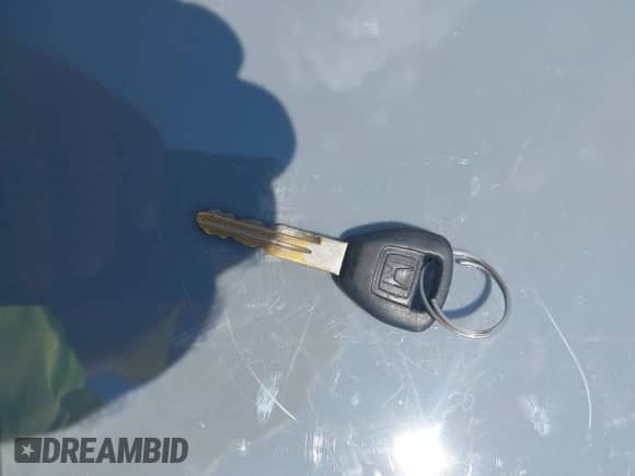 2002 Honda Accord EX with VIN 1HGCG56612A014005, listed as a IAAI auction lot 43025100 with 161,194 mi miles and . Bid and sale history available at DreamBid. Image 11.