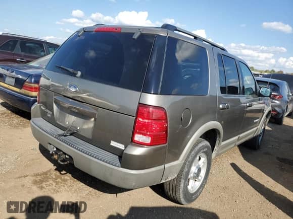 2002 Ford Explorer XLT with VIN 1FMZU73E92ZC30982, listed as a Copart auction lot 81602585 with 119,821 mi miles and Salvage title. Bid and sale history available at DreamBid. Image 3.