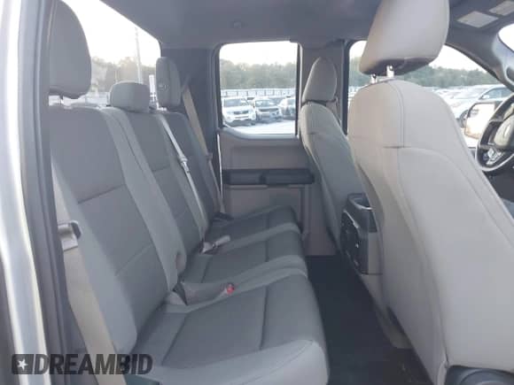 2015 Ford F-150 XL z VIN 1FTEX1CP2FFC03686, wystawiony jako IAAI lot #43359849 z przebiegiem 107 333 mil mil oraz . Historia ofert i sprzedaży dostępna na DreamBid. Obrazek 8.