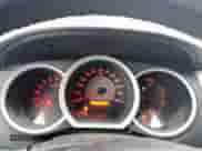 2011 Toyota Tacoma z VIN 3TMLU4EN4BM056696, wystawiony jako Copart lot #91099915 z przebiegiem 287 736 mil mil oraz Czysty tytuł • Clean title. Historia ofert i sprzedaży dostępna na DreamBid. Obrazek 8.