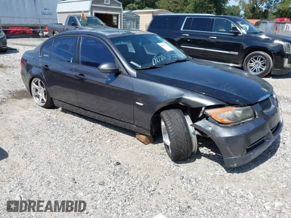 2007 BMW 3 Series 328i z VIN WBAVA33587KX81194, wystawiony jako IAAI lot #43087942 z przebiegiem 168 267 mil mil oraz . Historia ofert i sprzedaży dostępna na DreamBid. Obrazek 1.