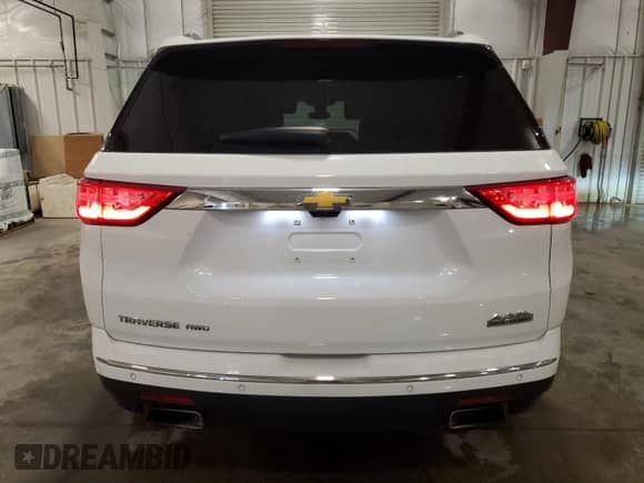 2018 Chevrolet Traverse High Country z VIN 1GNEVKKW3JJ211717, wystawiony jako Copart lot #69195595 z przebiegiem 147 642 mil mil oraz Szkoda całkowita • Salvage title. Historia ofert i sprzedaży dostępna na DreamBid. Obrazek 6.